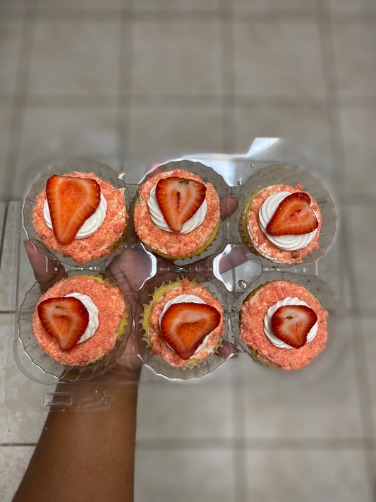 Strawberry Crunch Cupcakes
